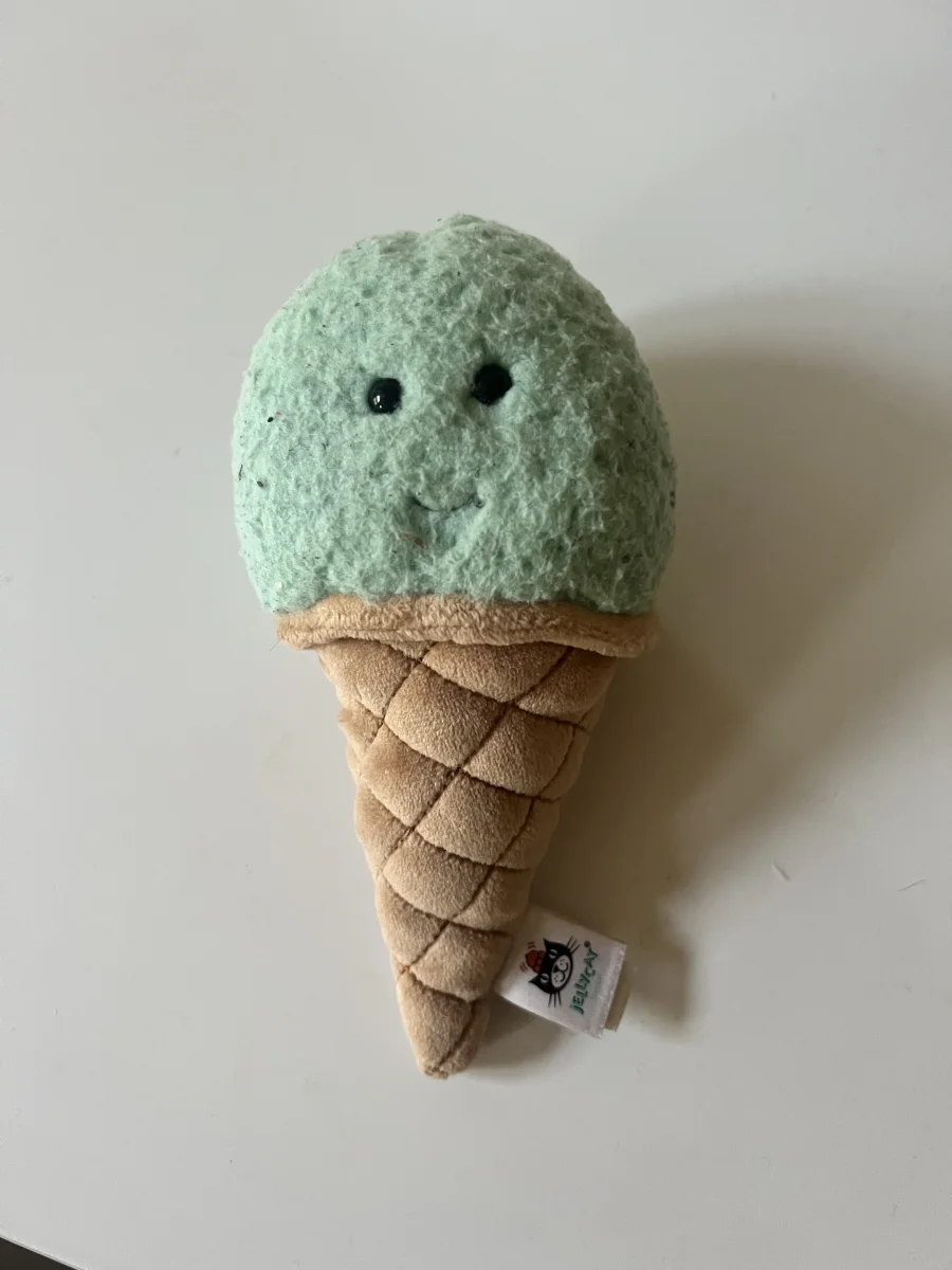 Front - Irresistible Ice Cream Mint photo by Sopria