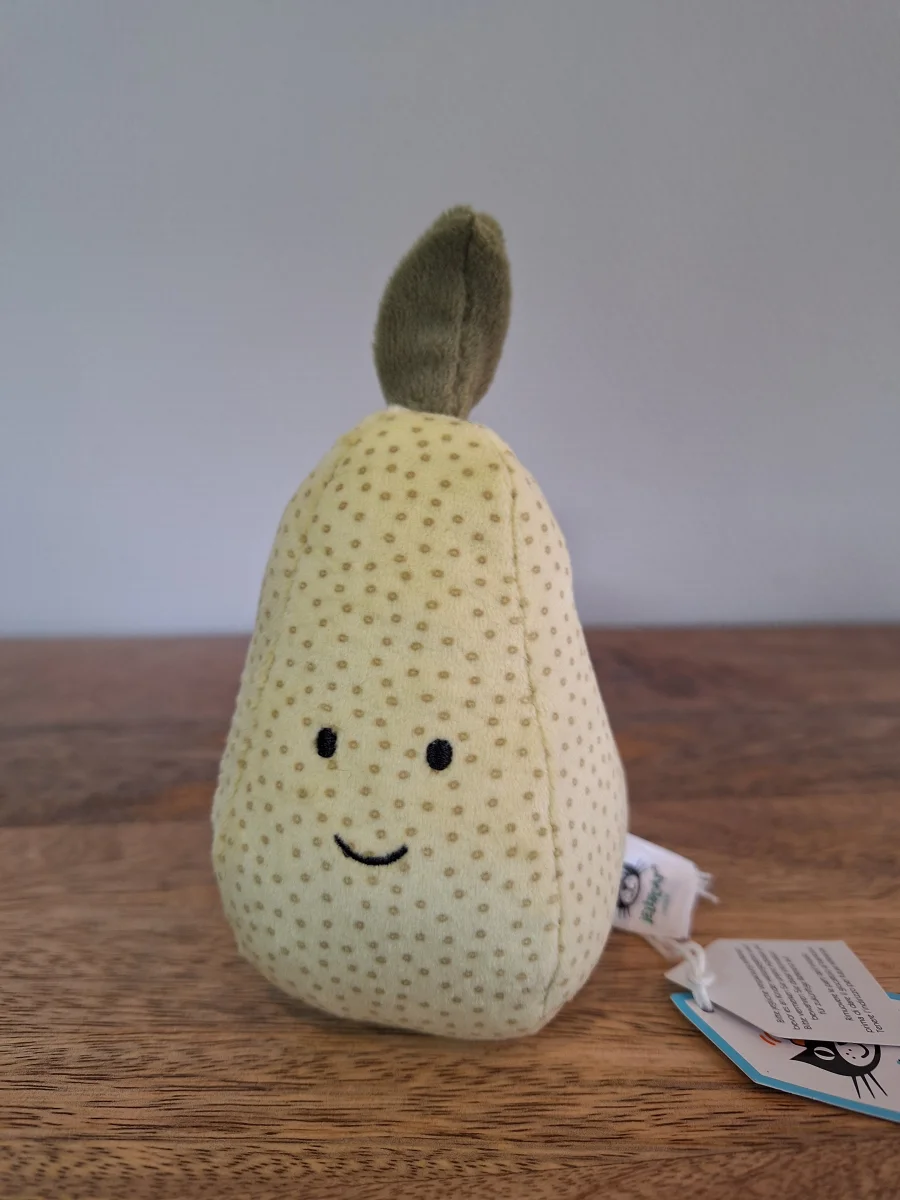 Front - Fabulous Fruit Pear photo by Sofie