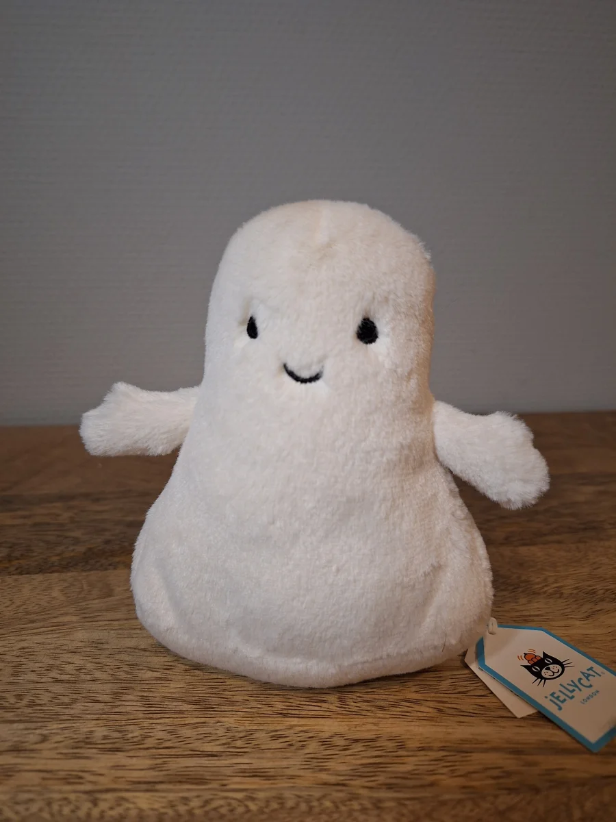 Front - Ooky Ghost photo by Sofie