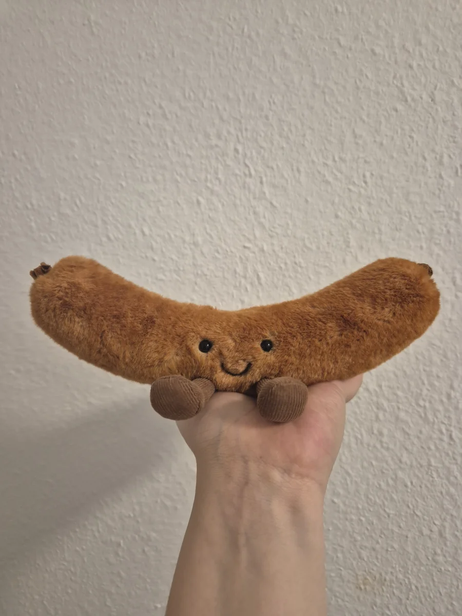 Front - Amuseables Sausage 🇬🇧 photo by Helena