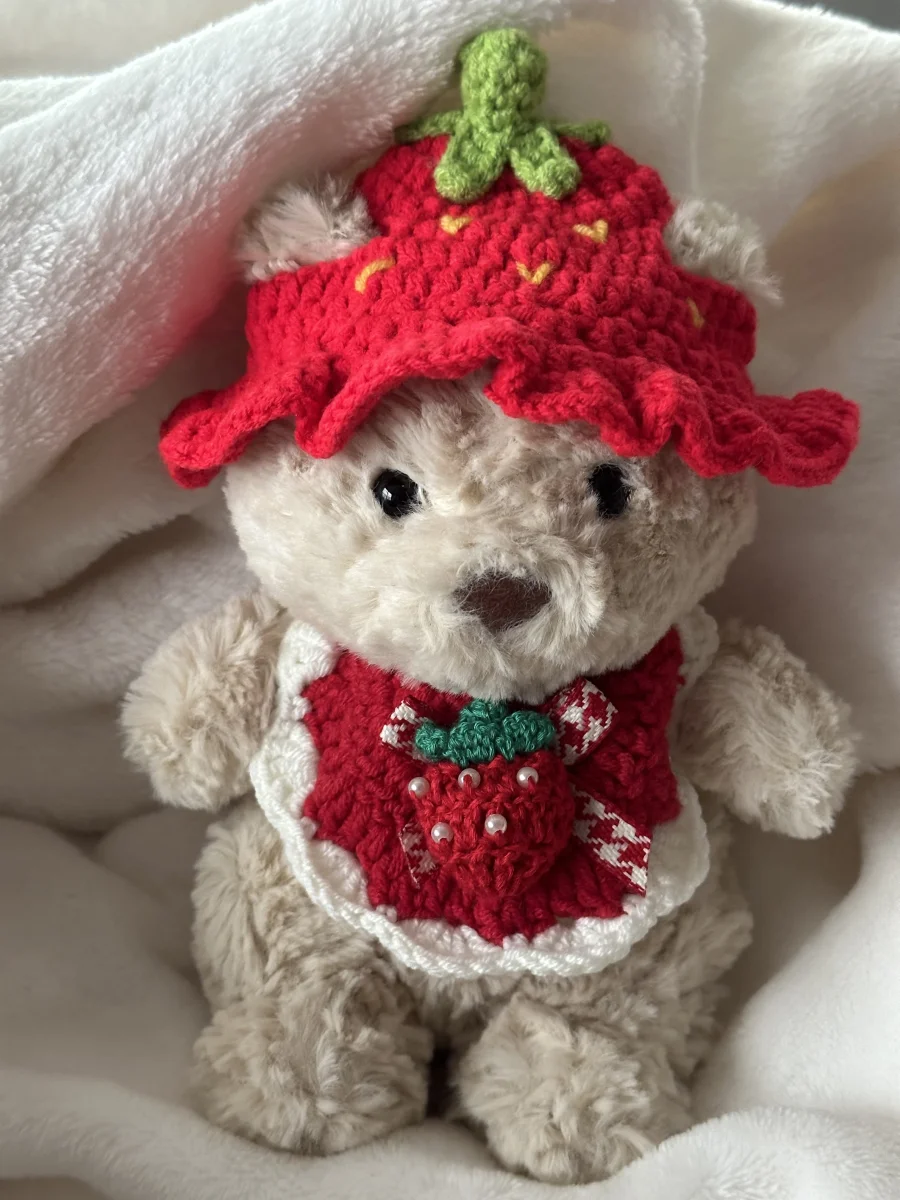 Front - Bartholomew Bear Junior photo by reyna_la