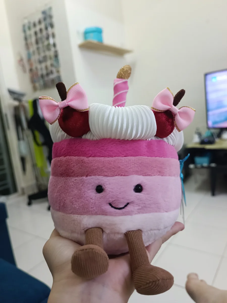 Lifestyle - Cheryl Cherry Cake photo by mashumaroo