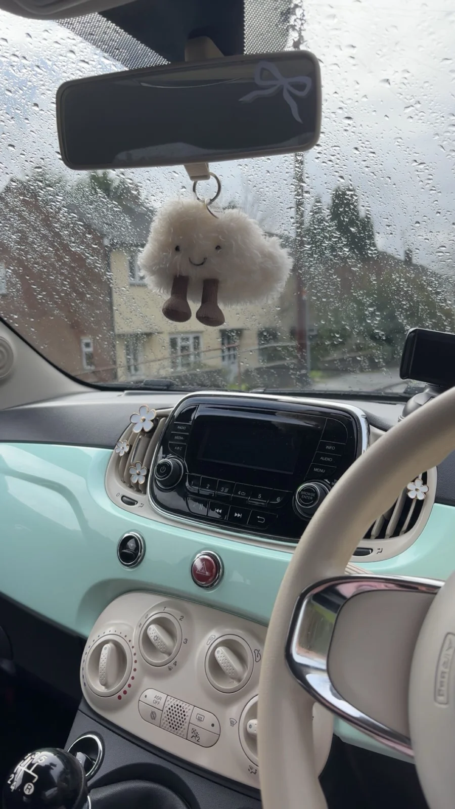 Front - Amuseables Cloud Bag Charm photo by caitlynmit