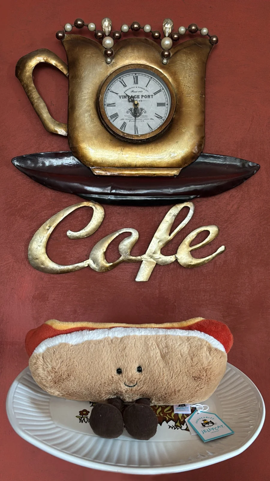 Front - Amuseables Hot Dog photo by Jelly_Journey