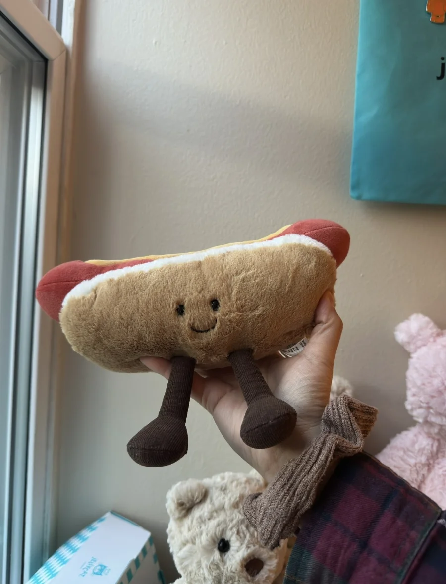Front - Amuseables Hot Dog photo by brisjellyjournal