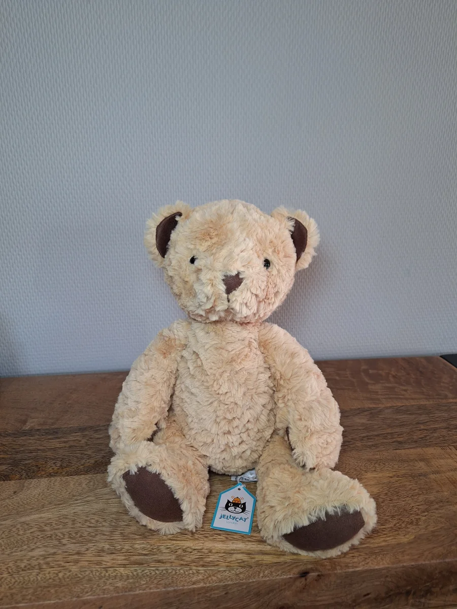 Front - Edward Bear - Medium photo by Sofie
