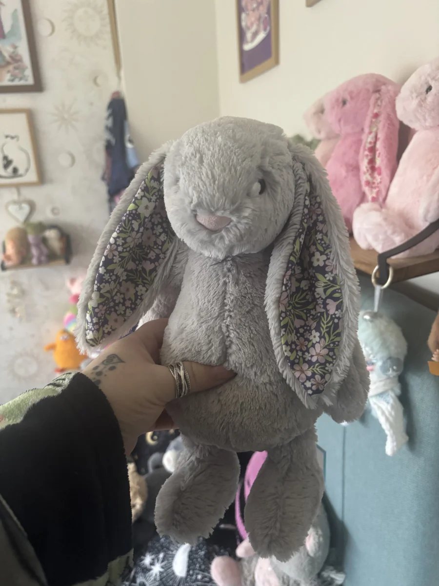 Front - Blossom Silver Bunny 'Bloom' - Medium photo by Slanelivhill