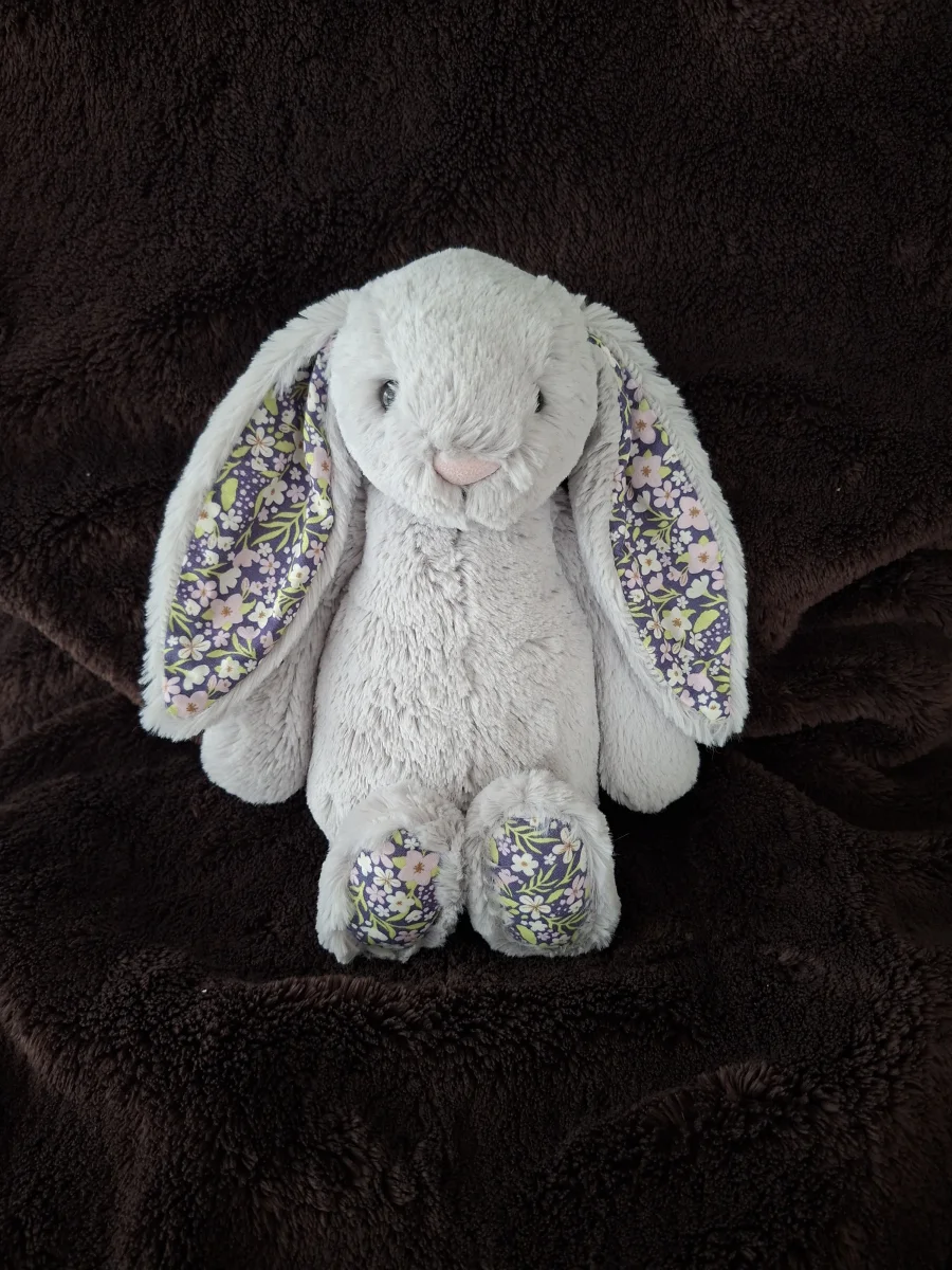 Front - Blossom Silver Bunny 'Bloom' - Medium photo by Jelly_bee13