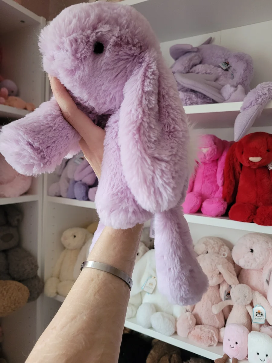Side - Smudge Lavender Rabbit photo by Kitsfae