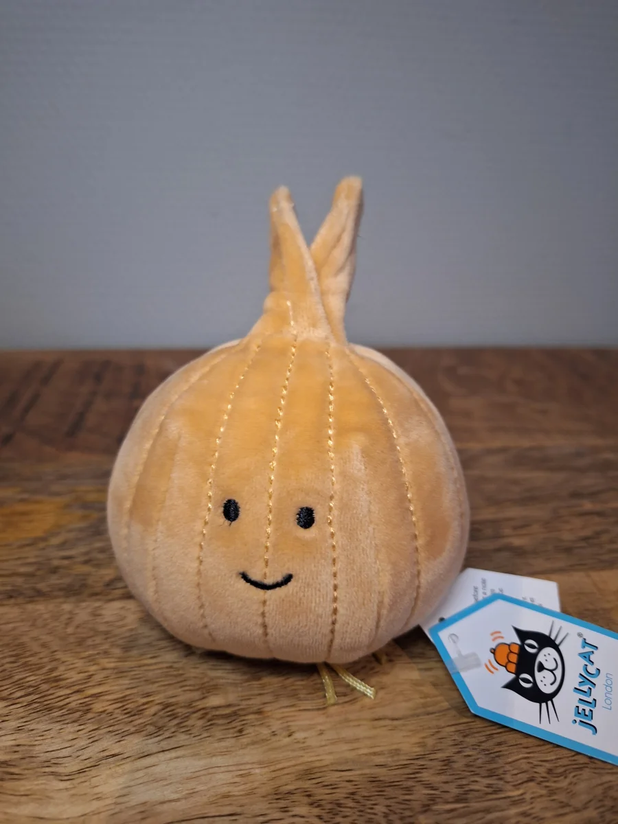 Front - Vivacious Vegetable Onion photo by Sofie