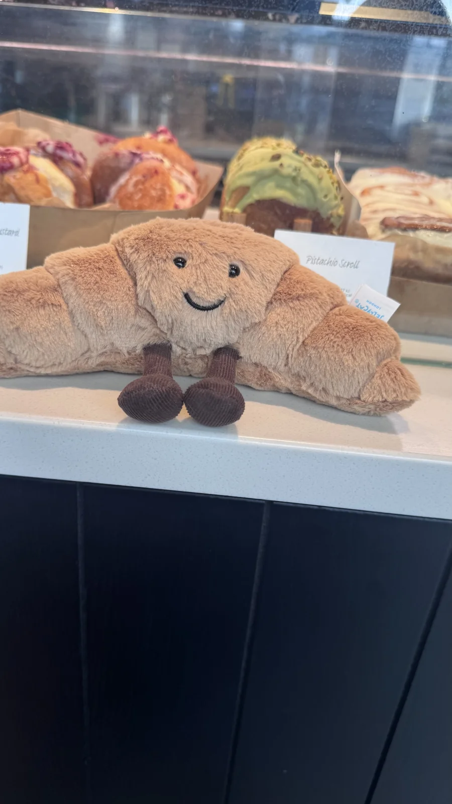 Lifestyle - Amuseables Croissant - Small photo by Sophie_jellylover