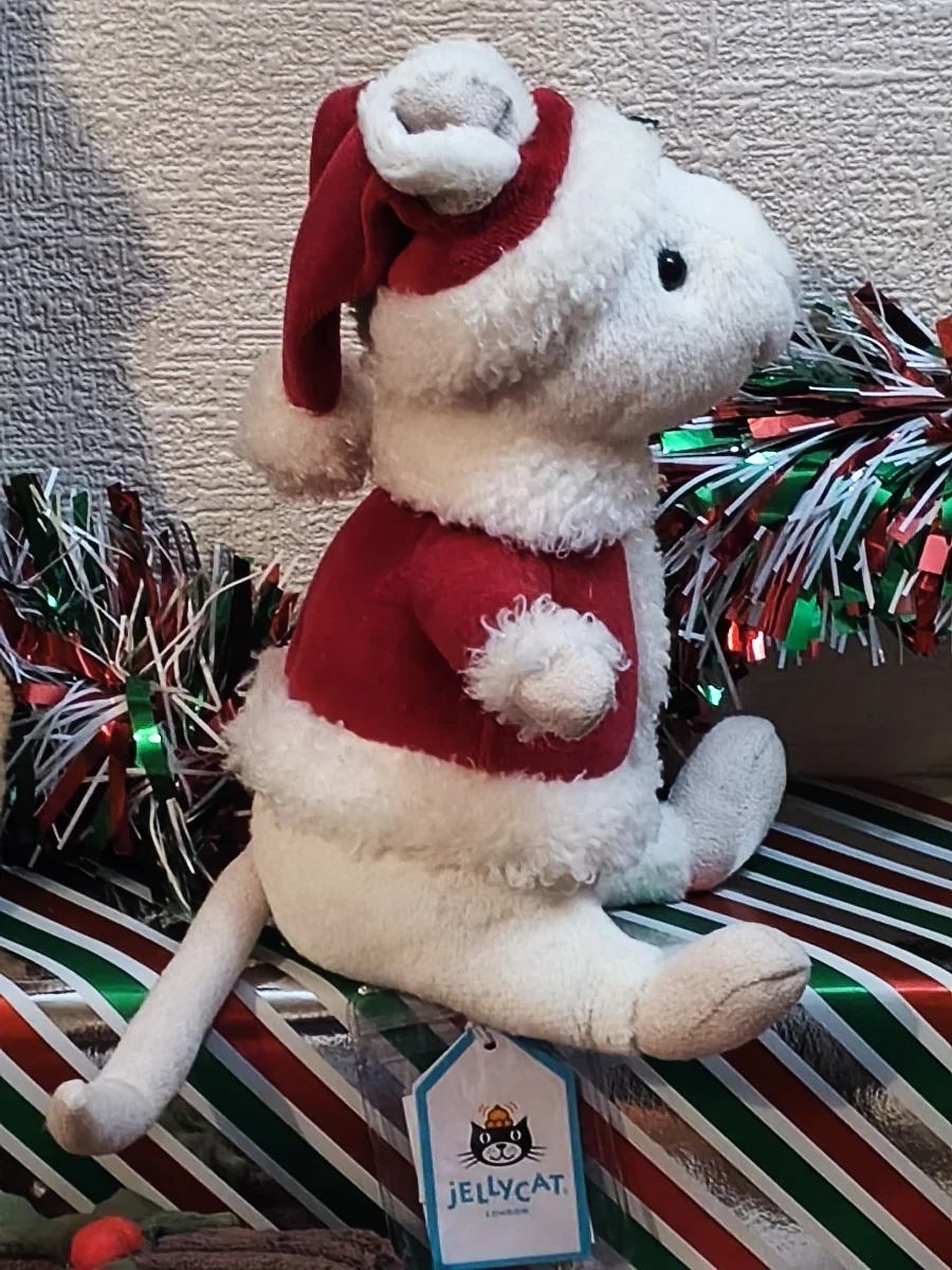 Side - Merry Mouse photo by Jelly_0ne