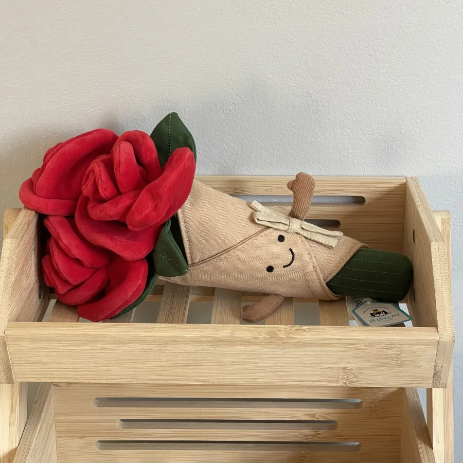 Front - Amuseables Rose Bouquet photo by charlotteriddettepage