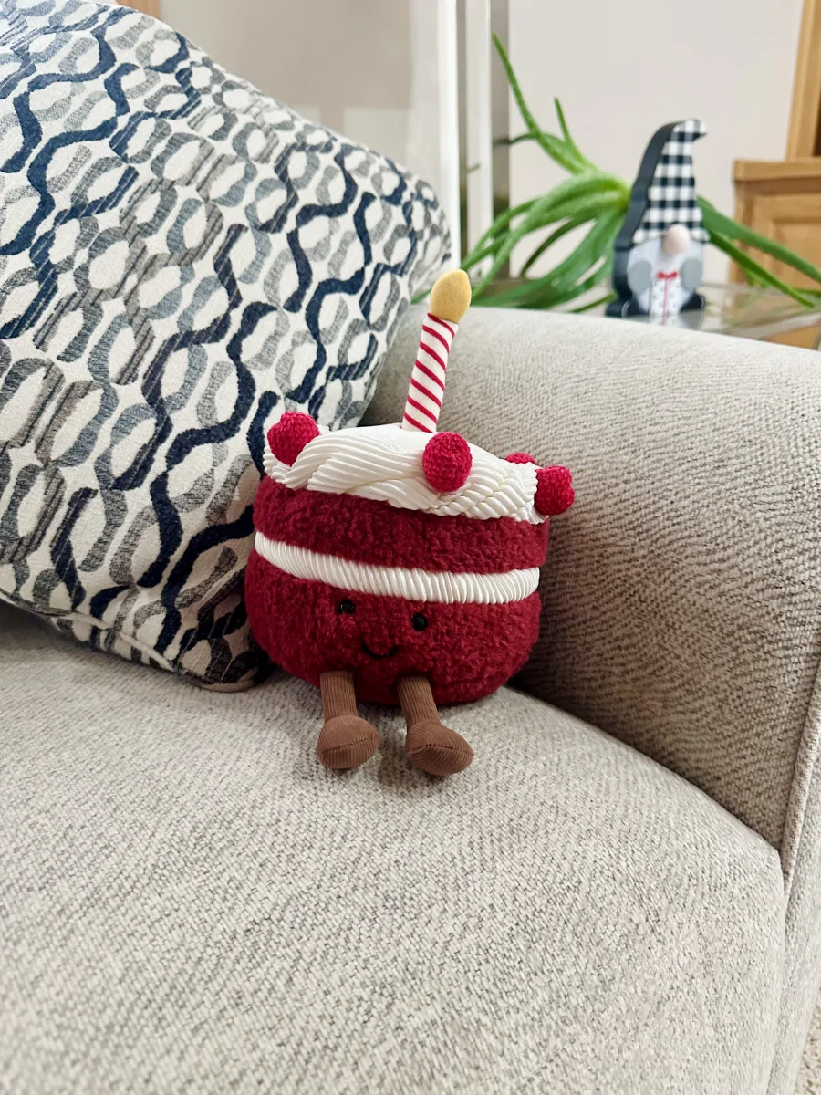 Lifestyle - Amuseables Cheri Cake photo by kc_plushies