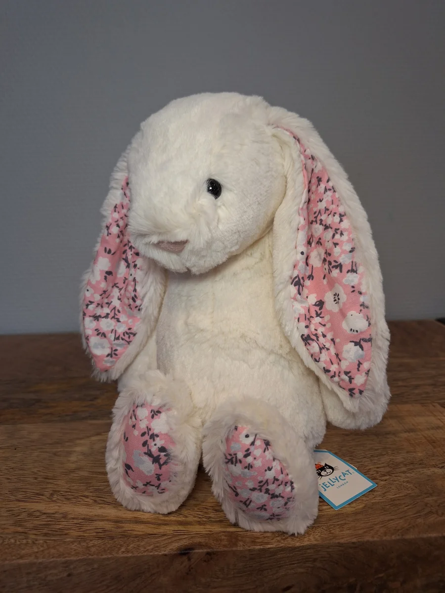 Front - Blossom Cherry Bunny - Medium photo by Sofie