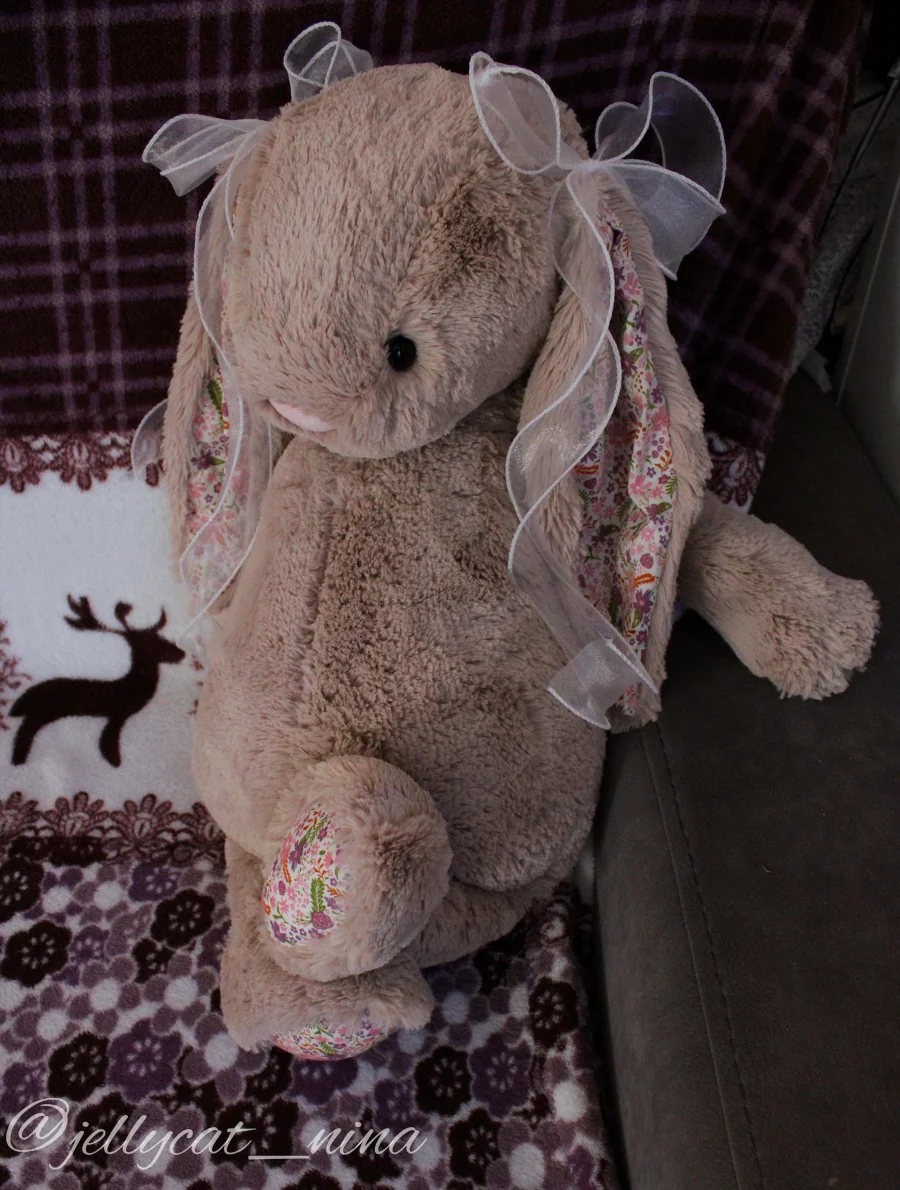 Side - Blossom Beige Bunny 'Petal' - Huge photo by Jellycat_Nina