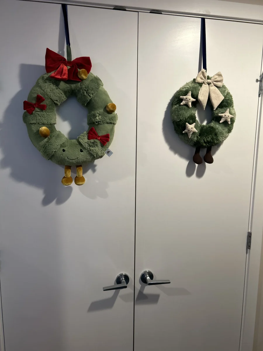 Front - Amuseables Decorated Christmas Wreath photo by Lisaro