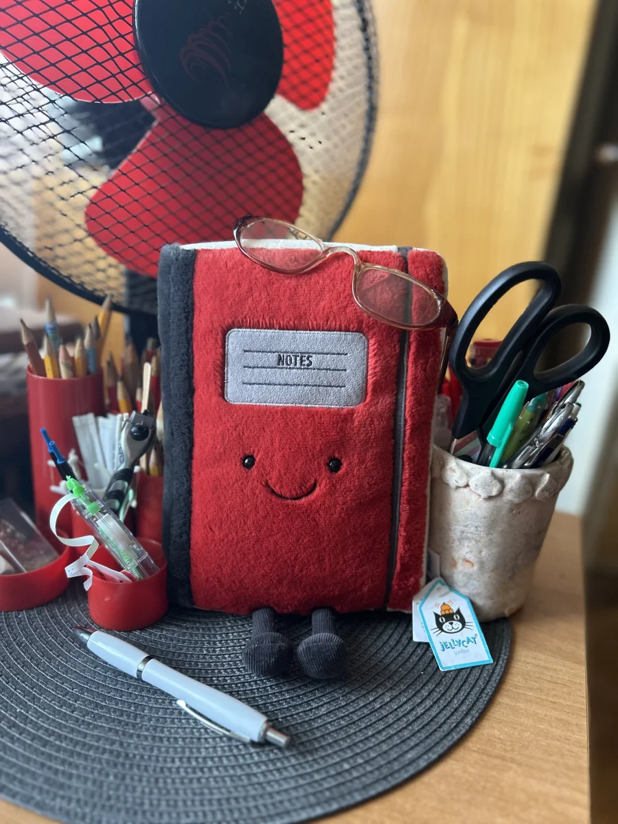 Lifestyle - Smart Stationery Notebook photo by Godlana