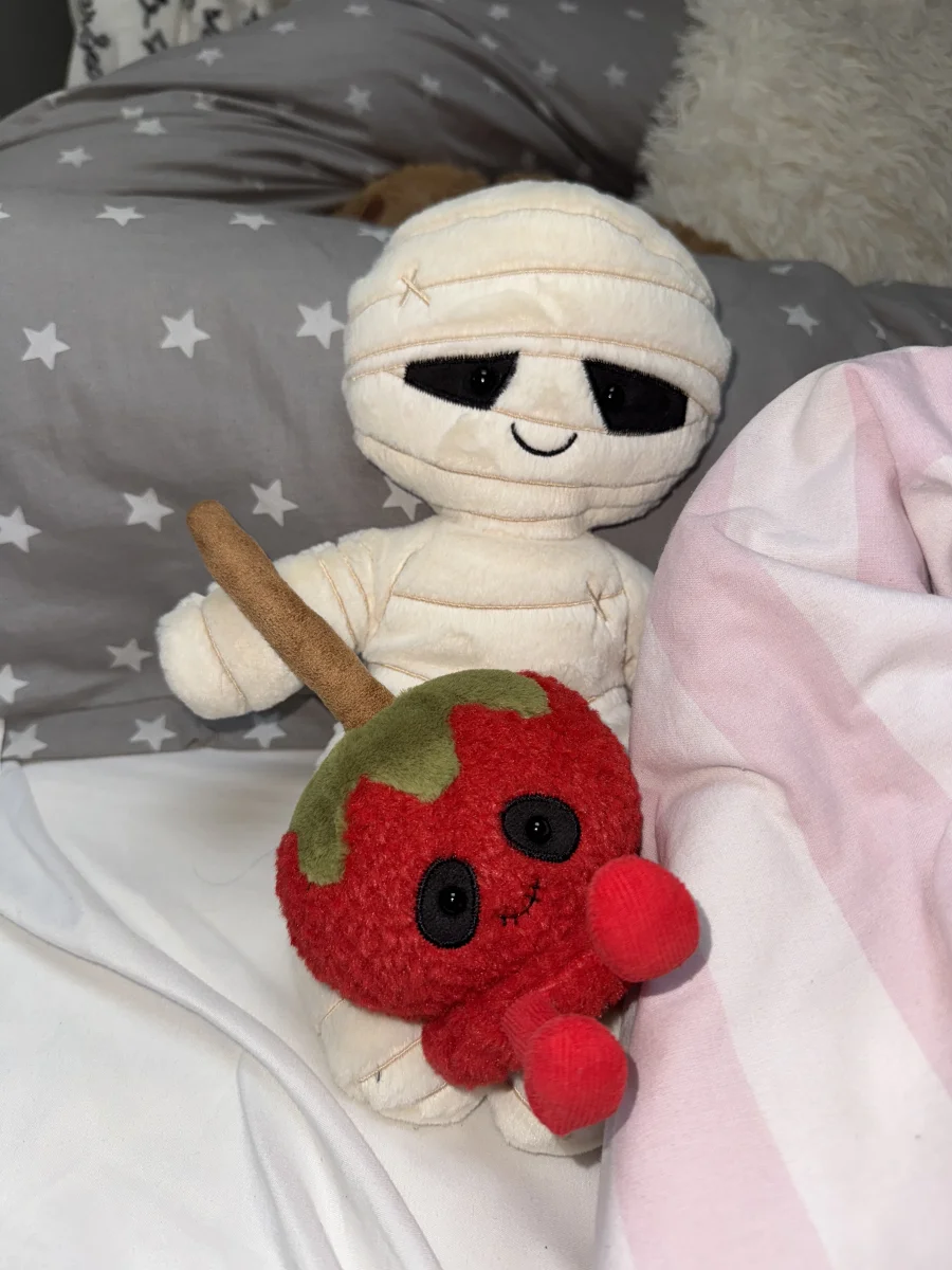 Front - Amuseables Toffee Apple photo by chloeellenxx