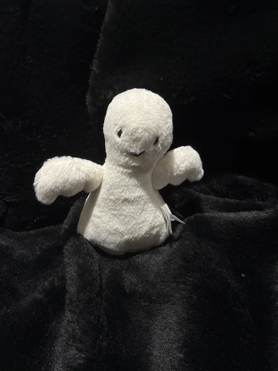 Front - Mysti Ghost photo by Jellybunnys1984