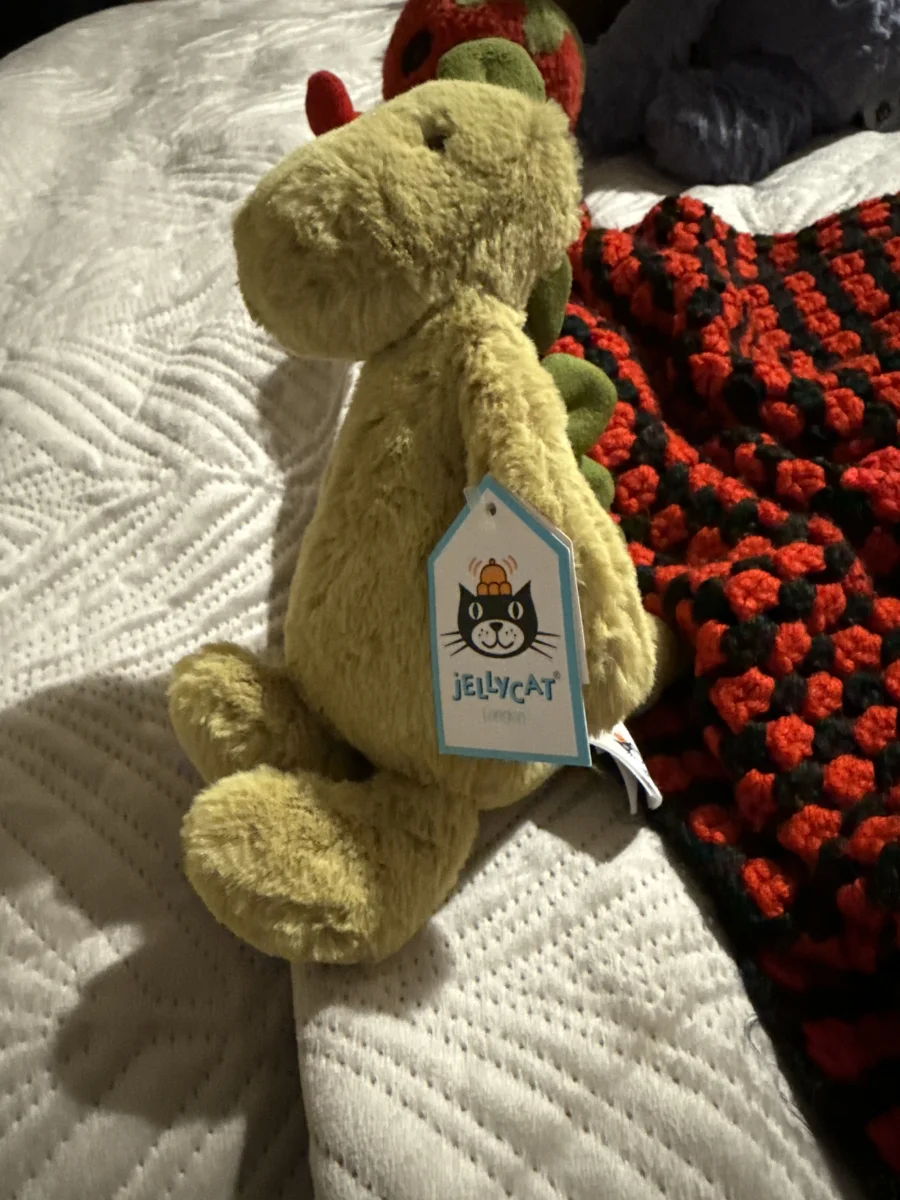 Side - Bashful Dino - Small photo by Alivia123