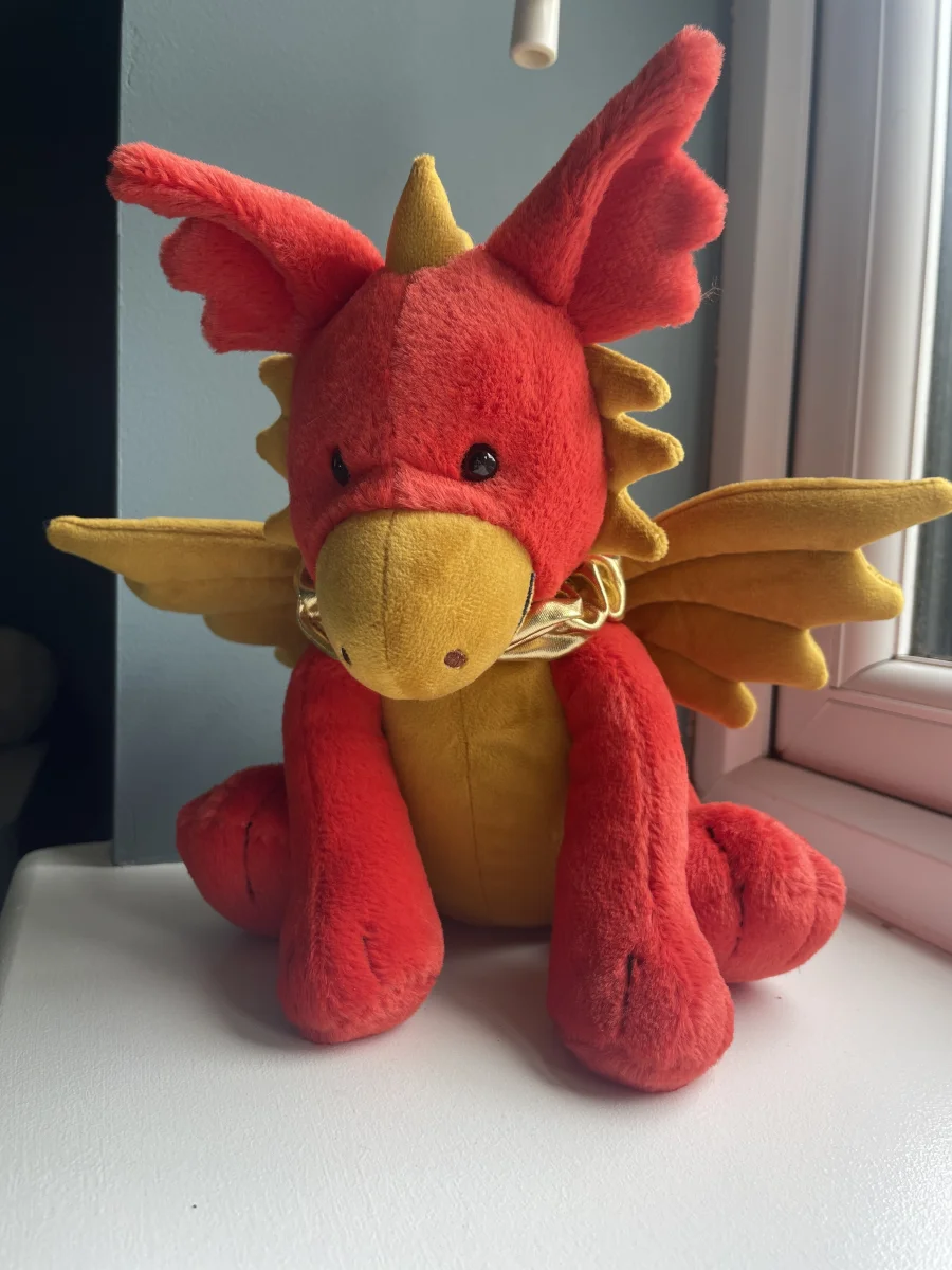 Front - Darvin Dragon photo by buzzy_cat12