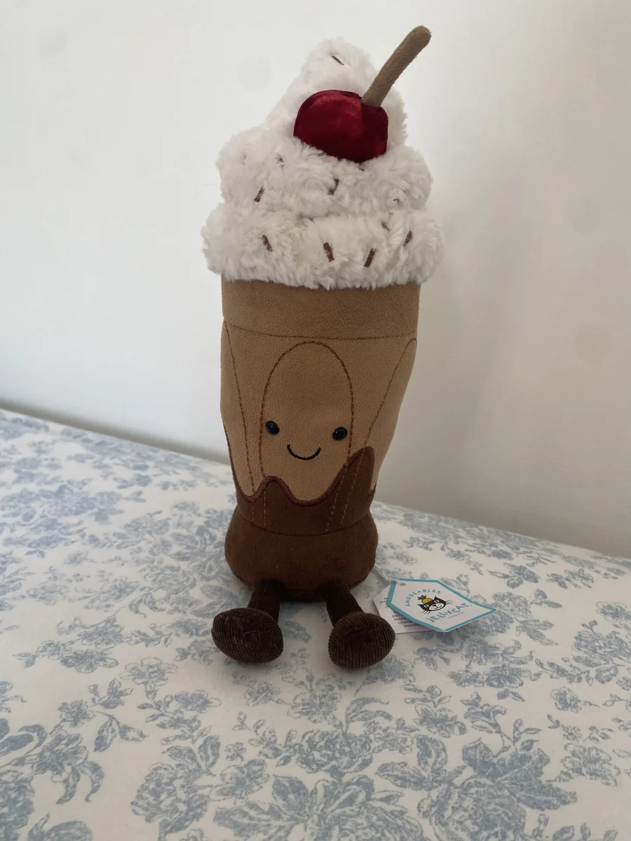 Front - Amuseables Chocolate Milkshake photo by JellyByRaee_11