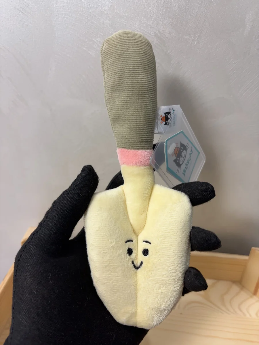 Front - Whimsy Garden Hand Trowel Rattle photo by Charles_Wawawu