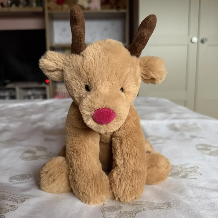Front - Romi Reindeer photo by Rach01