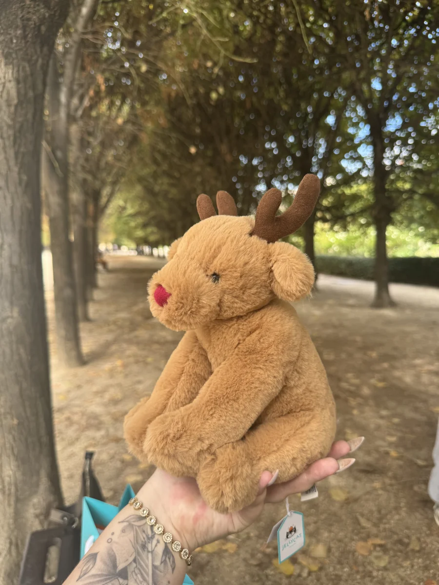 Side - Romi Reindeer photo by roru_layton