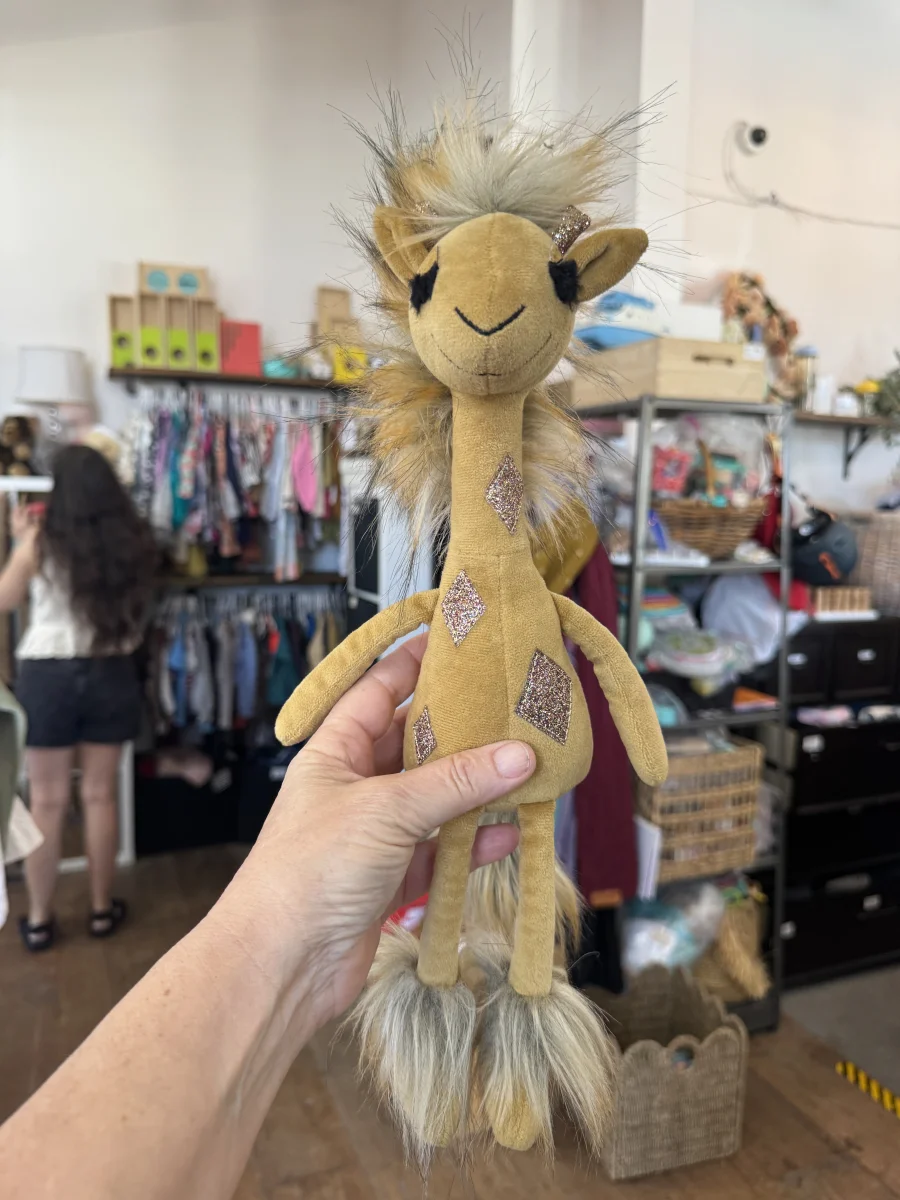 Front - Swellegant Gina Giraffe photo by Gemstones333