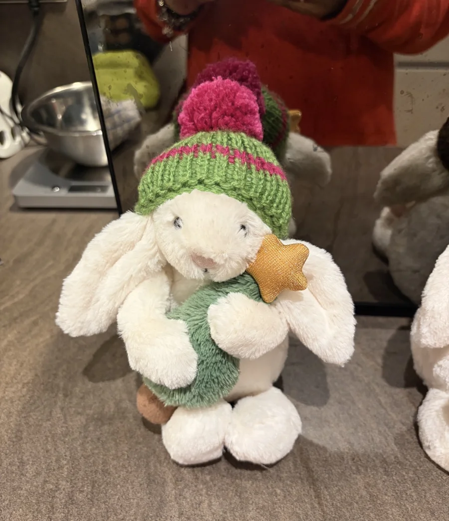Lifestyle - Bashful Bunny with Christmas Tree photo by Seni113