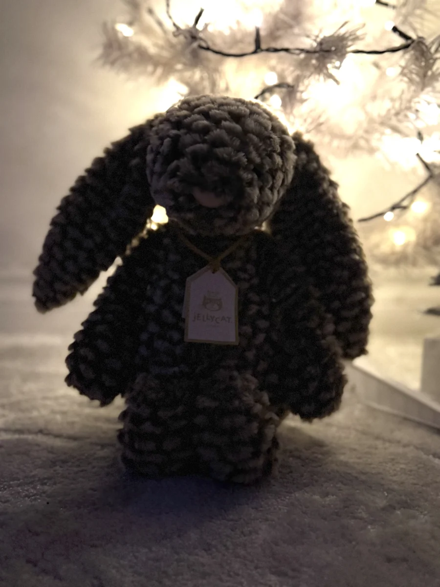 Front - Bashful Luxe Bunny Pine photo by lucienotlucyy