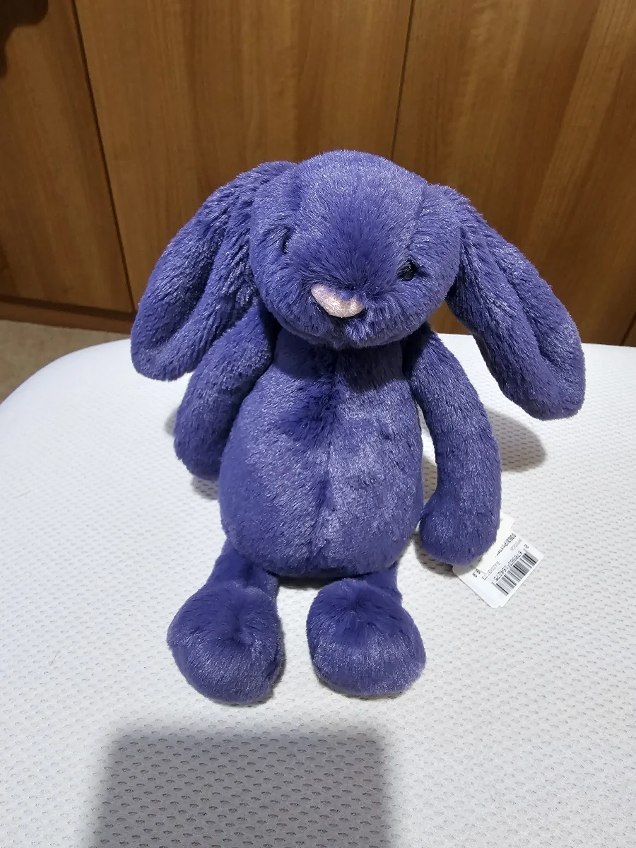 Front - Bashful Saffyre Bunny photo by Jabbawokky21