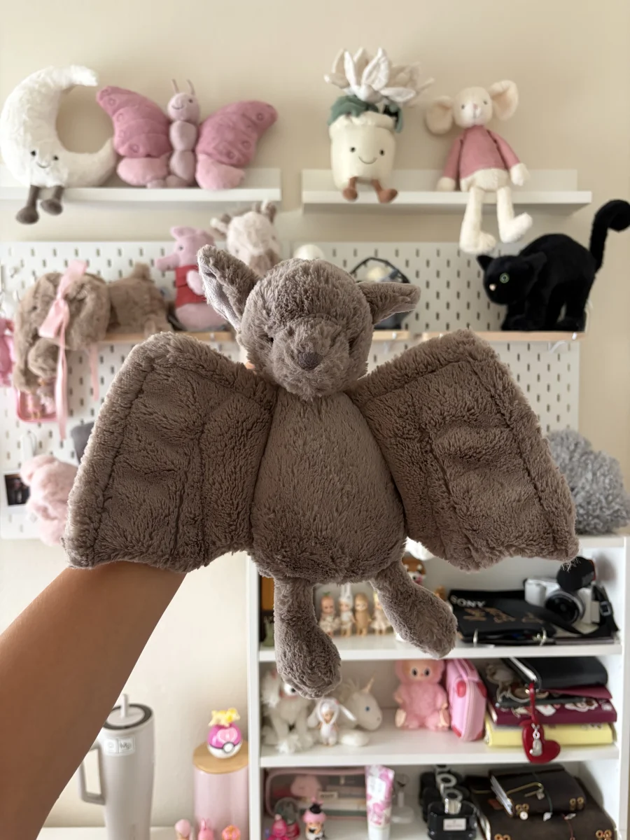 Front - Bashful Bat - Medium photo by alyssarie