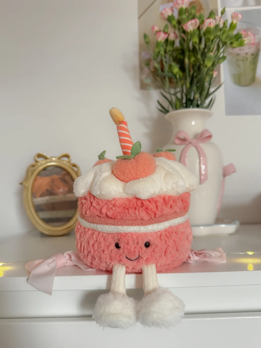 Amuseables Melbie Peach Cake Jellycat Photo by Cosyjellycatlover