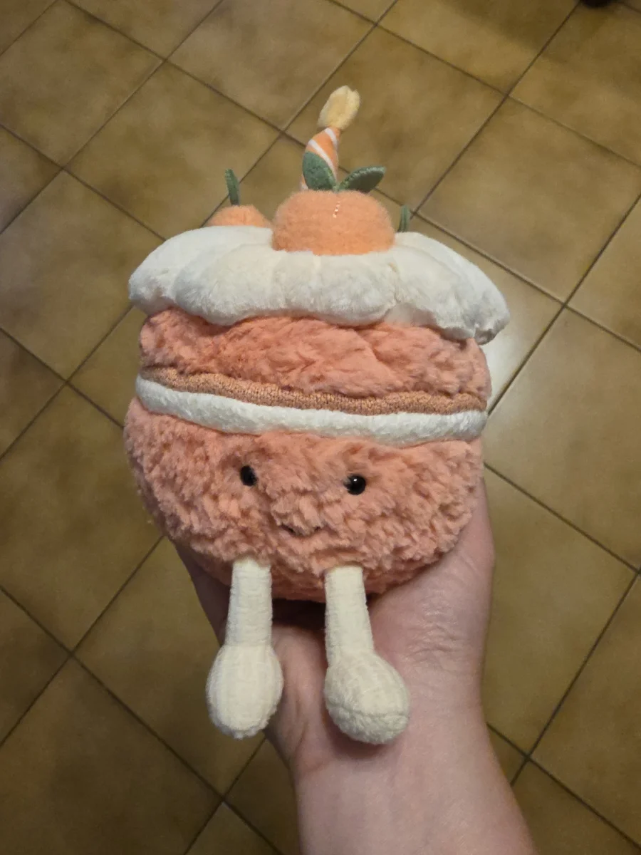 Front - Amuseables Melbie Peach Cake photo by QtJellies