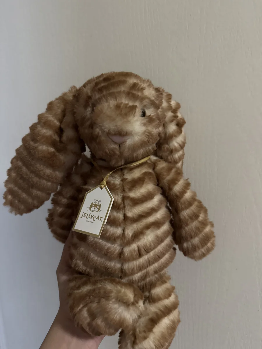 Front - Bashful Luxe Bunny Juniper photo by dijac94