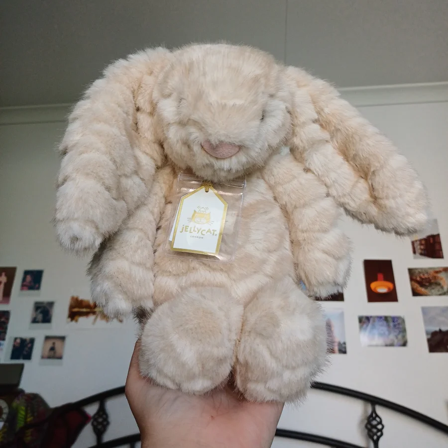 Franilla Luxe Bunny Jellycat Photo by herbgardenplush | Jelly Journal
