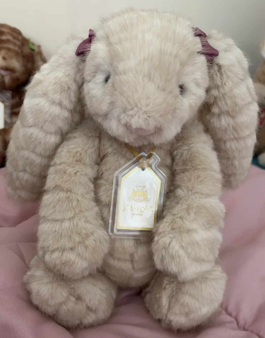 Franilla Luxe Bunny Jellycat Photo by WeeRed71 | Jelly Journal