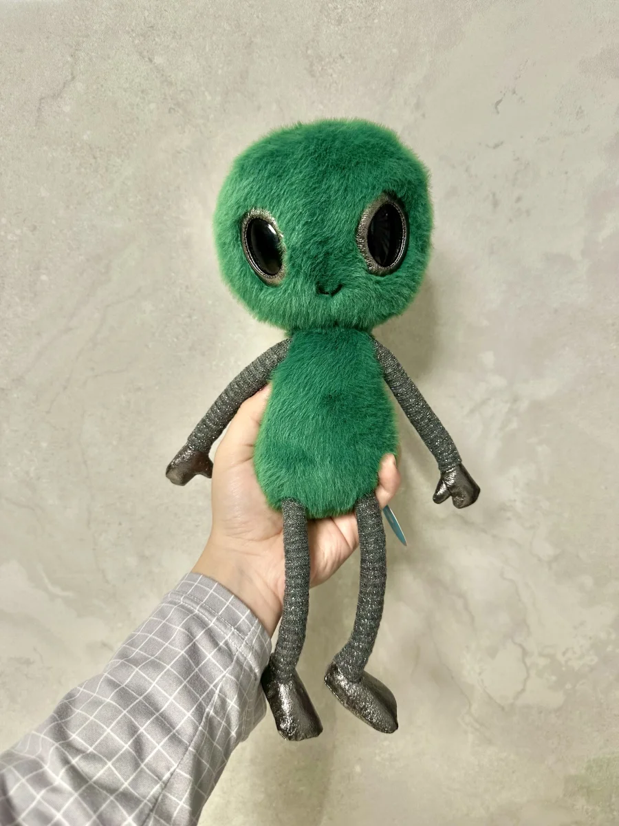 Front - Zyllan Alien photo by lee_yerim