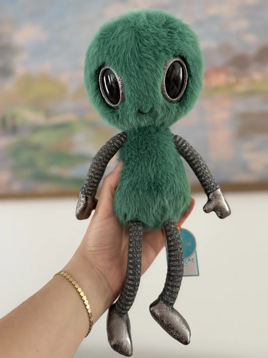 Front - Zyllan Alien photo by Jelly_loca25