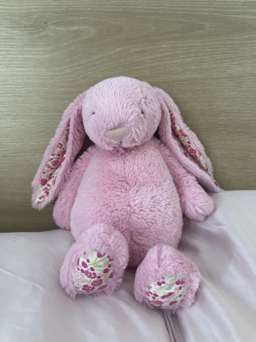 Front - Blushkin Blossom Luxe Bunny photo by naynayyyy