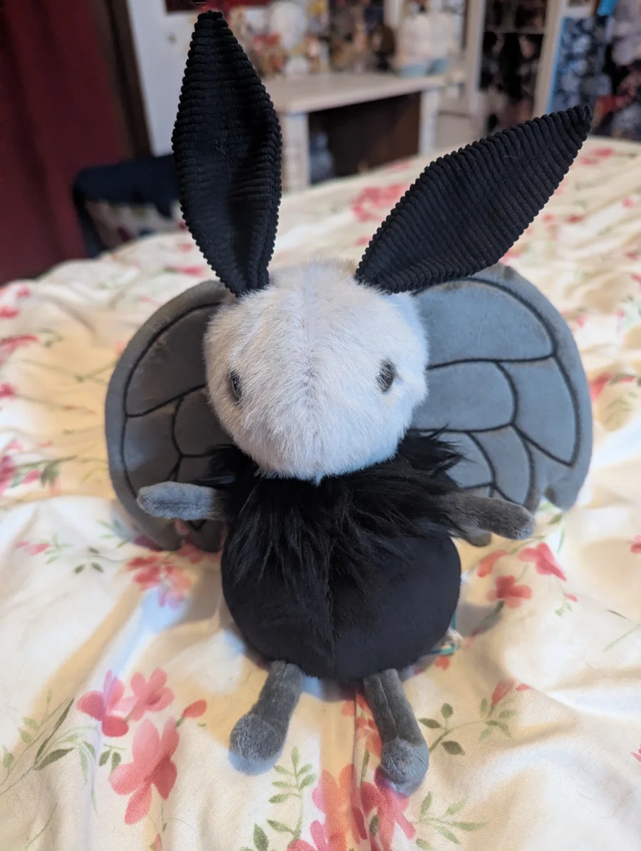 Front - Miff Mothman photo by Coco_5