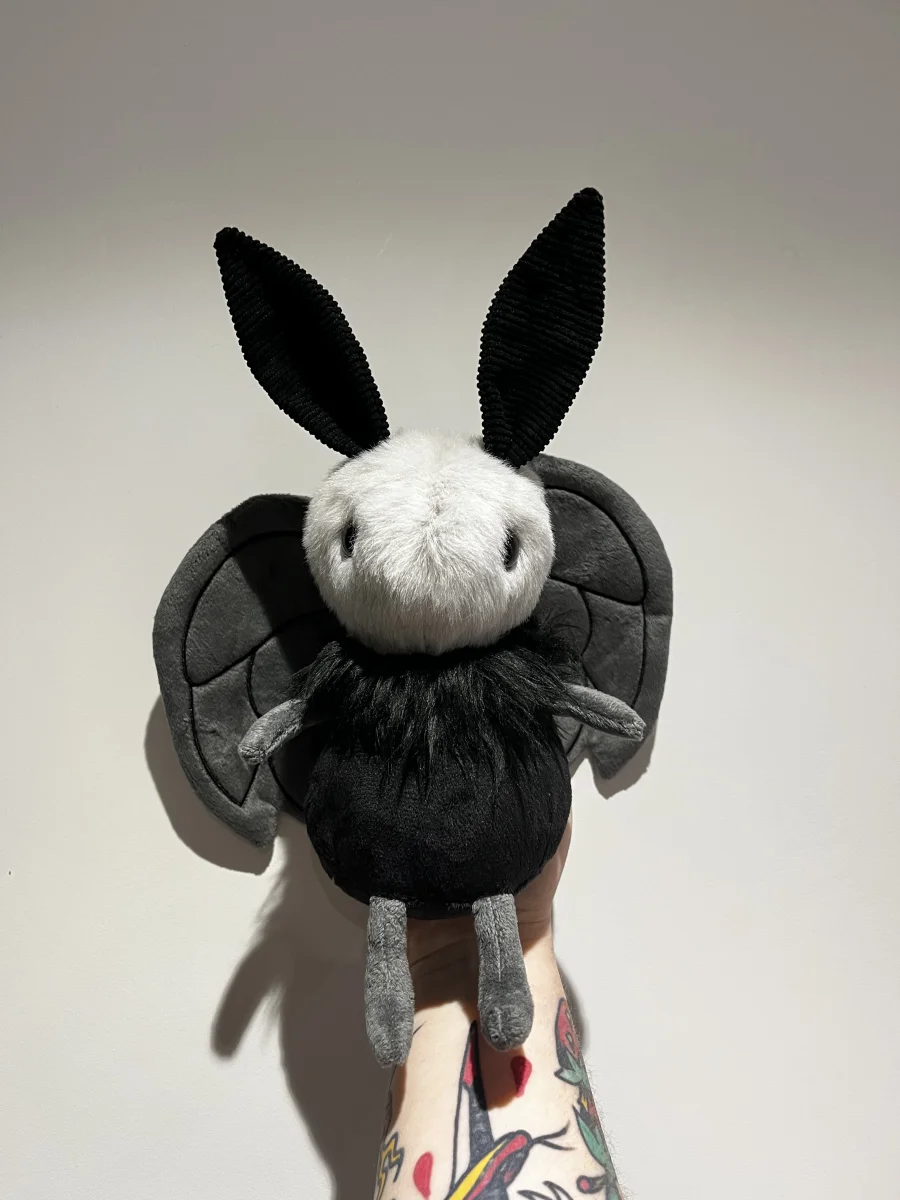 Front - Miff Mothman photo by wolfgore