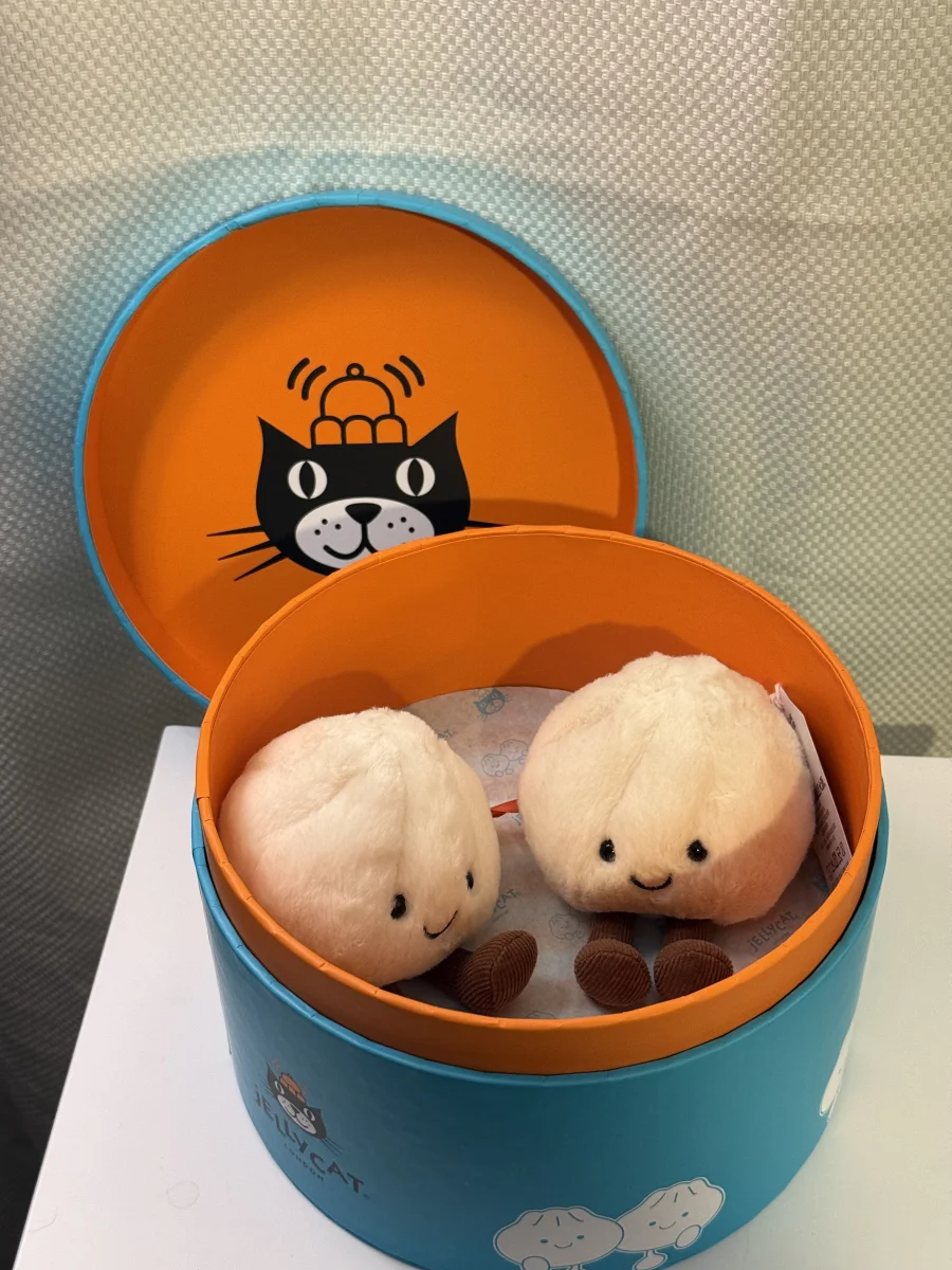 Front - Yum & Sum Dumplings 🇨🇳 photo by Bunnylove