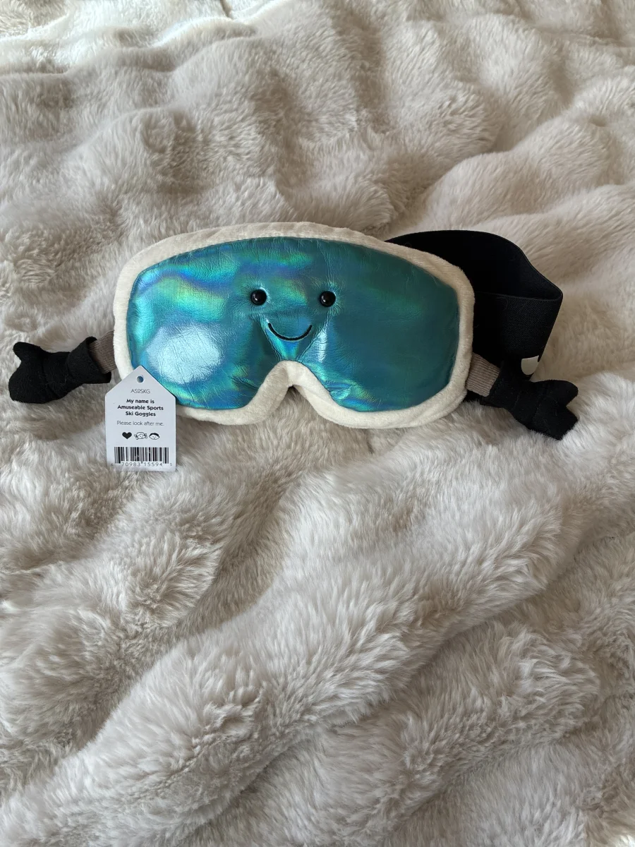 Front - Amuseables Sports Ski Goggles photo by nono_chicken