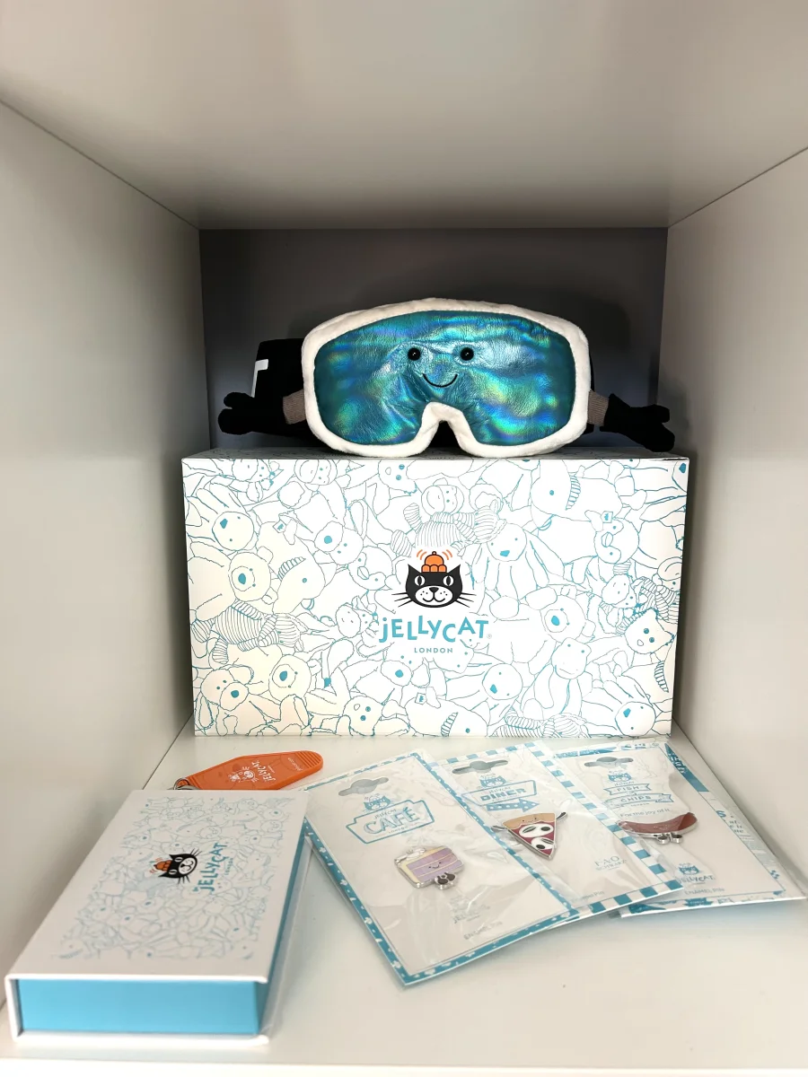 Front - Amuseables Sports Ski Goggles photo by TishWish