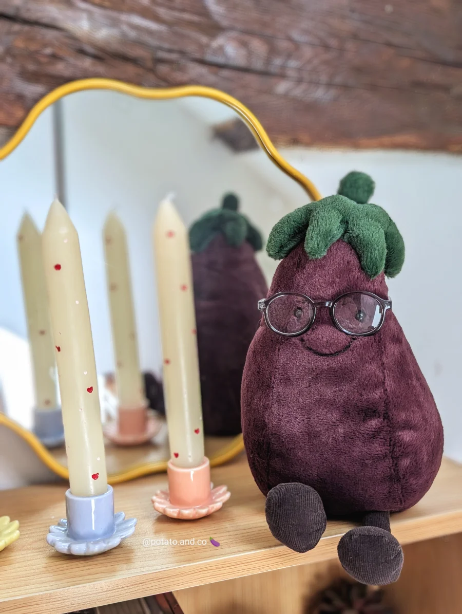 Front - Amuseable Aubergine (Original) photo by JELLYPOTATO