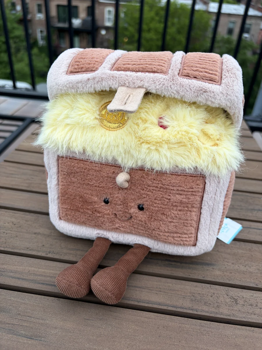 Front - Amuseables Treasure Chest photo by miap20